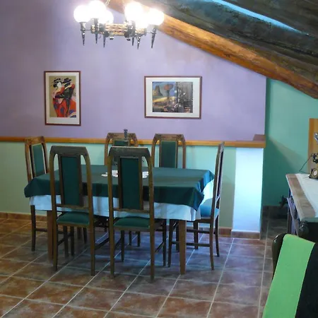 Torre De Campos Ainzon