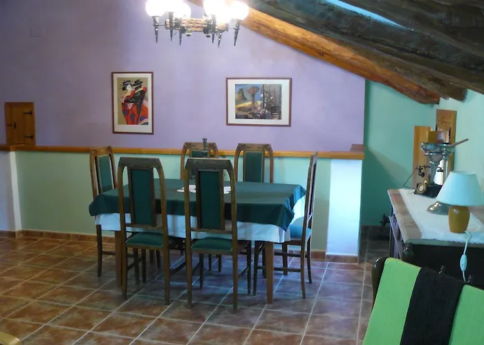 Torre De Campos Ainzon